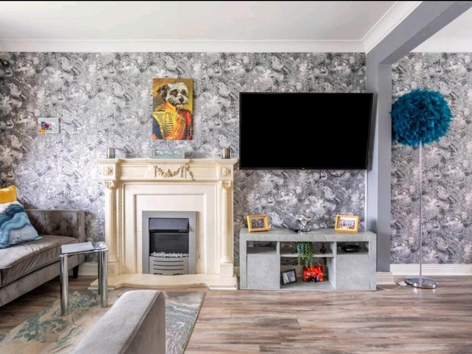 Spacious House City Skyline And Mountain Views Close Too Belfast Centre And Airports Free Parking Exterior photo